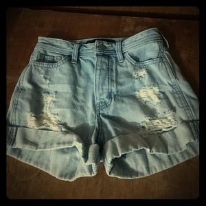 Hollister high rise boyfriend shorts
